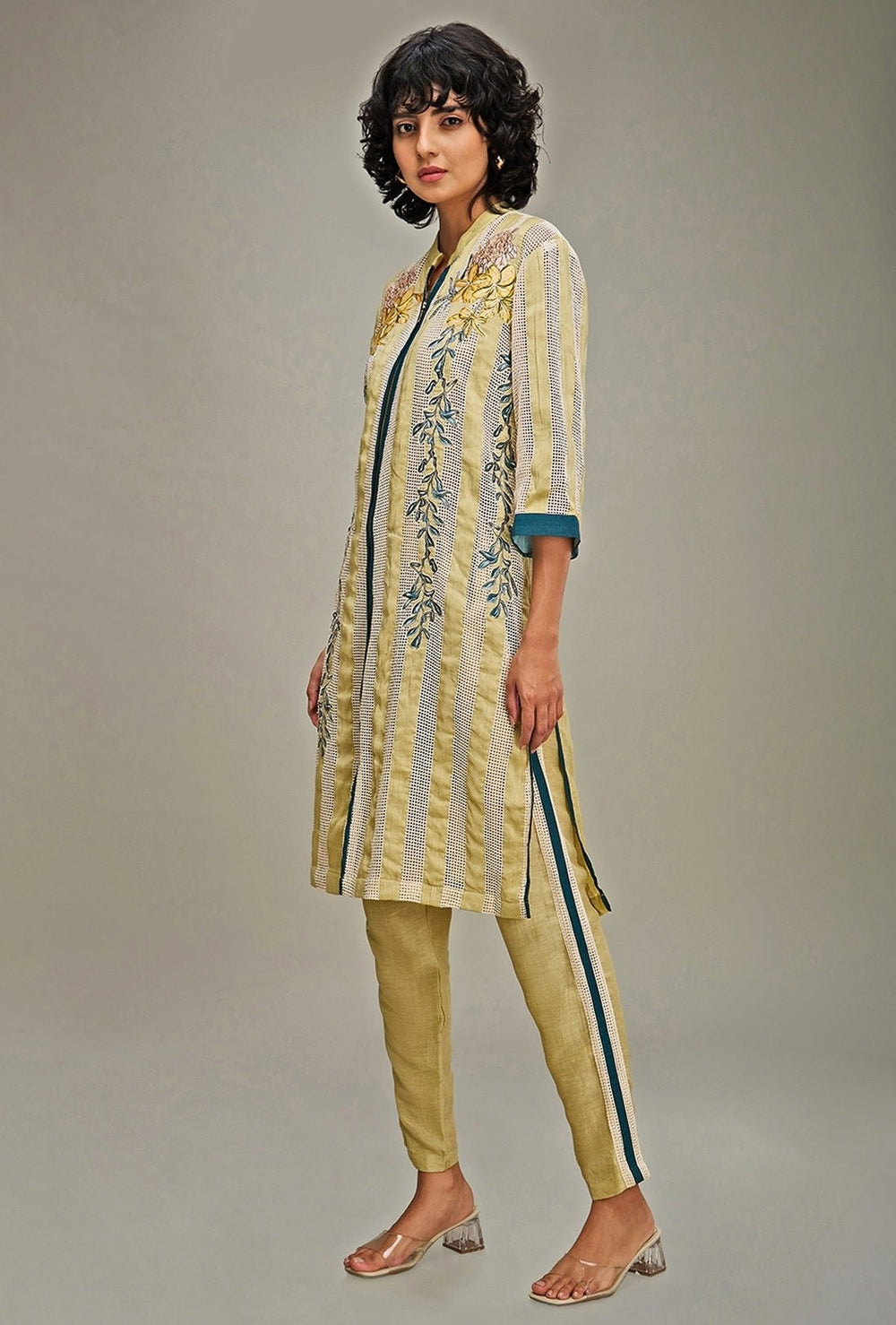 Off White Embroidery Kurta And Pant Set Soup By Sougat Paul - Fabilicious Fashion