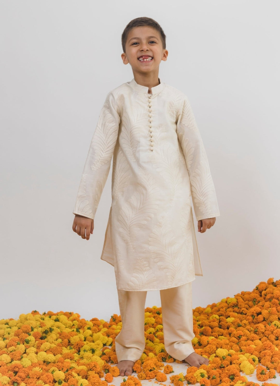 Chotibuti Off White Tissue Chanderi Kurta SetFabilicious Fashion