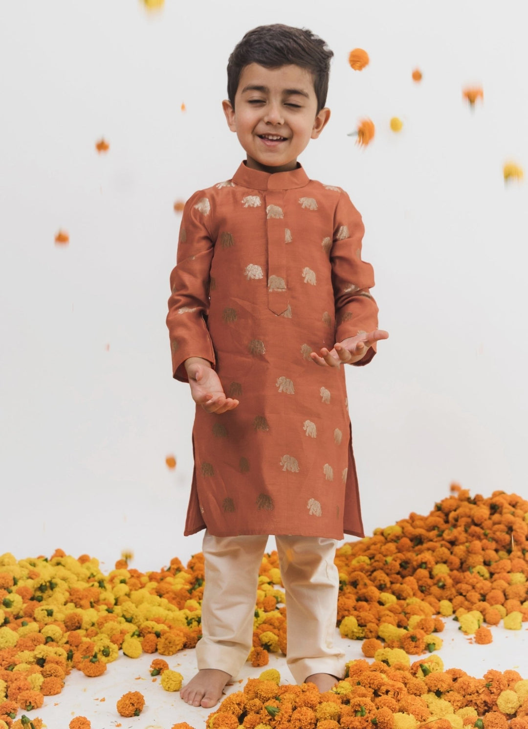 Orange Chanderi Kurta Set Chotibuti - Fabilicious Fashion