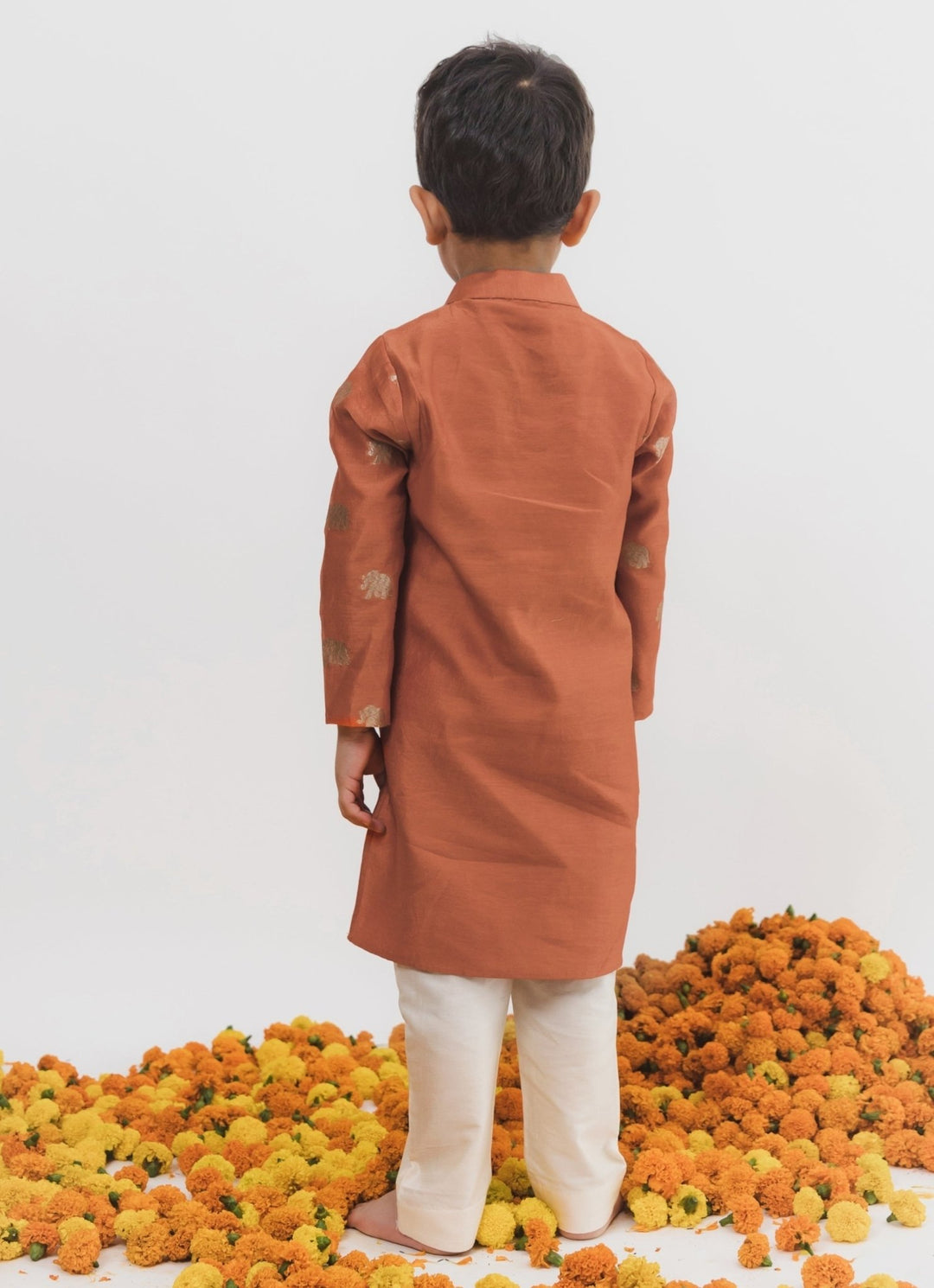 Orange Chanderi Kurta Set Chotibuti - Fabilicious Fashion