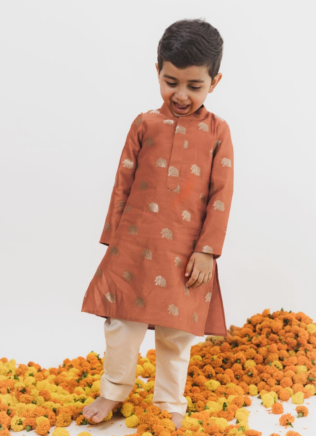 Orange Chanderi Kurta Set Chotibuti - Fabilicious Fashion