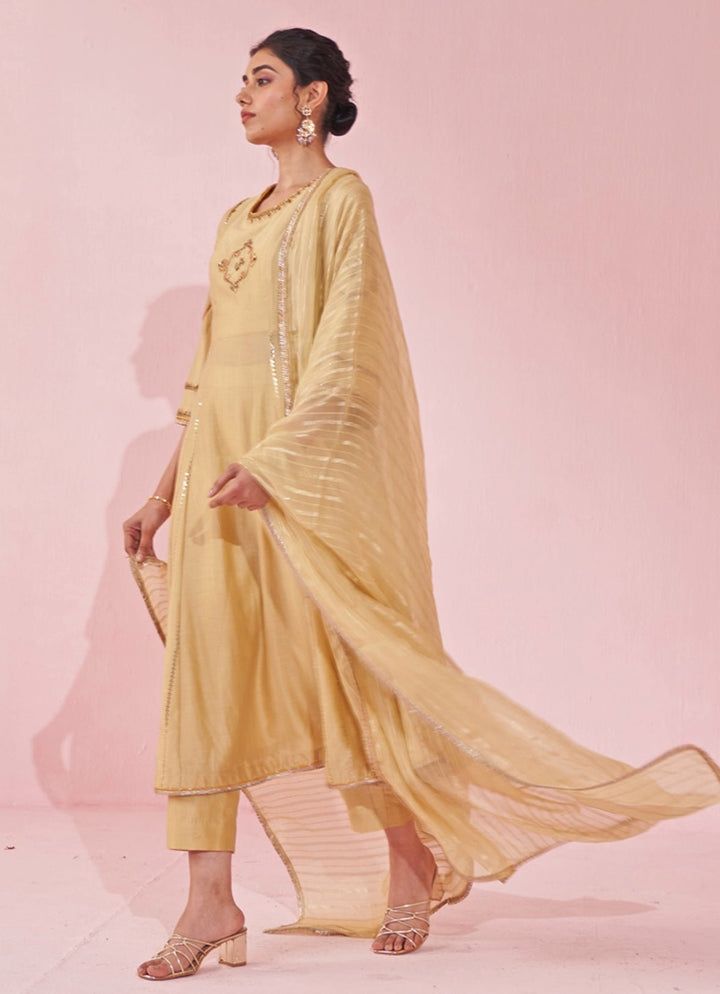 Pale Yellow Chanderi Silk Embroidered Anarkali Pants Set Studio Bagechaa - Fabilicious Fashion