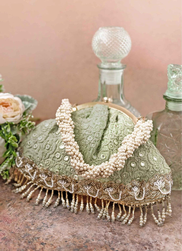 Pastel Green Embroidered Vintage Purse AMYRA - Fabilicious Fashion