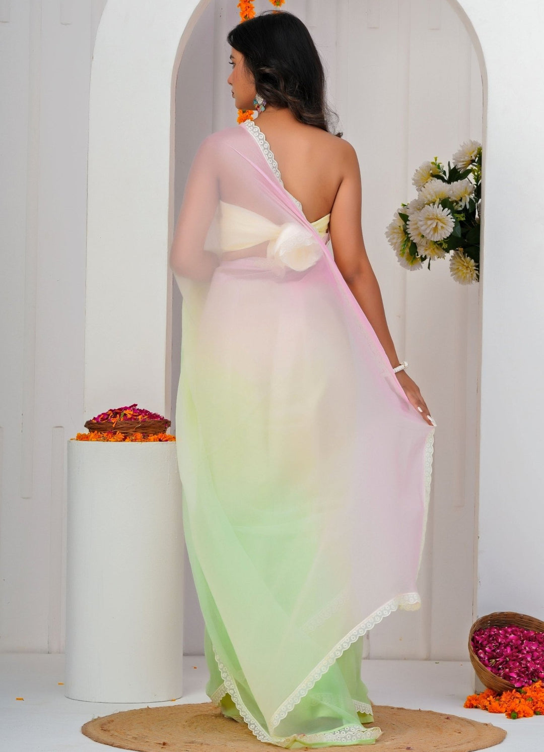 Geroo Jaipur Pastel Pink And Green Shaded Chiffon SareeFabilicious Fashion