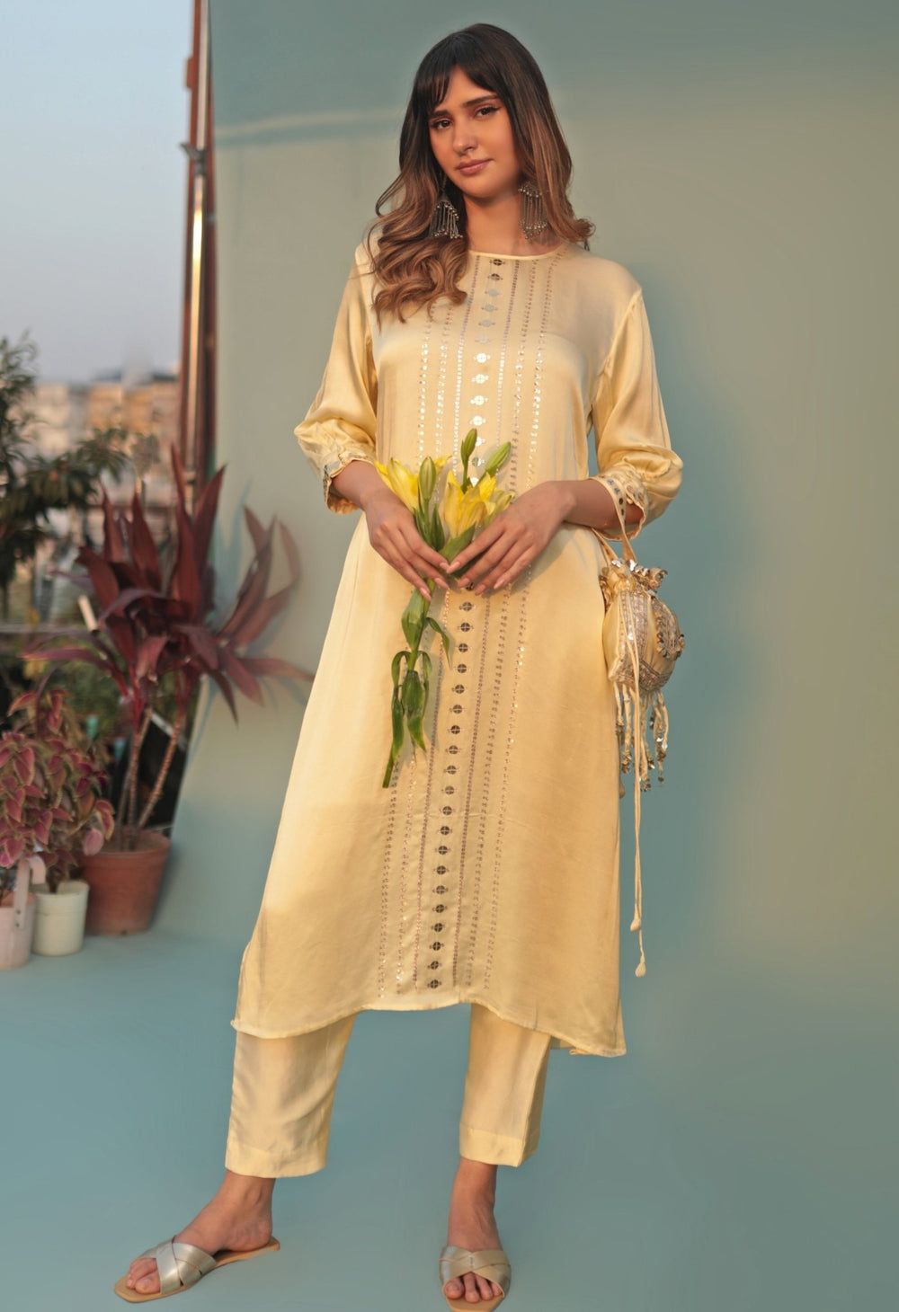 Pastel Yellow Hand - Embroidered Kurta Pant Set Prahnaaya - Fabilicious Fashion