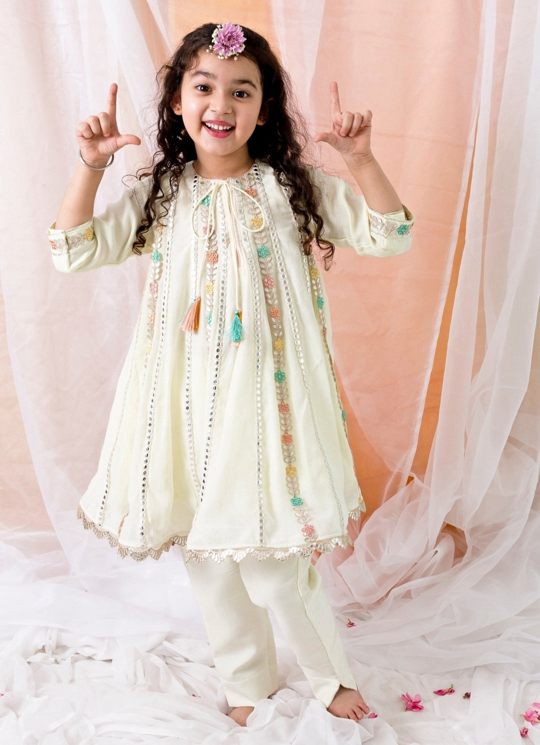 Pastel Yellow Muslin Kurta Pants Set Chotibuti - Fabilicious Fashion