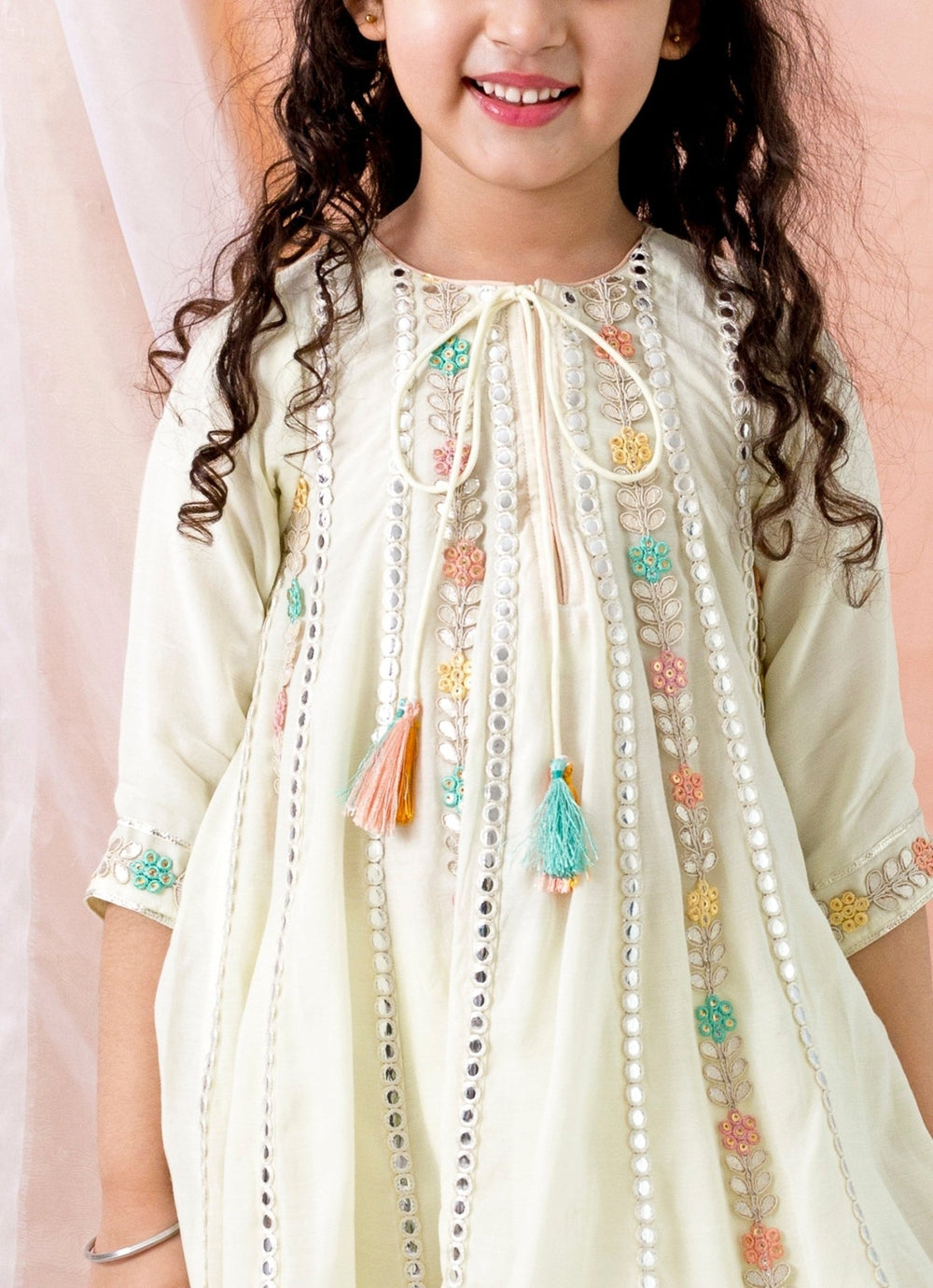 Pastel Yellow Muslin Kurta Pants Set Chotibuti - Fabilicious Fashion