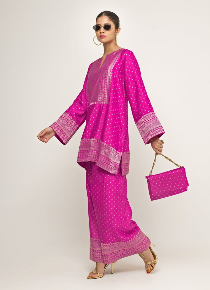 Pink Banarasi Dotted Silk Kurta Pants Set Sobariko - Fabilicious Fashion