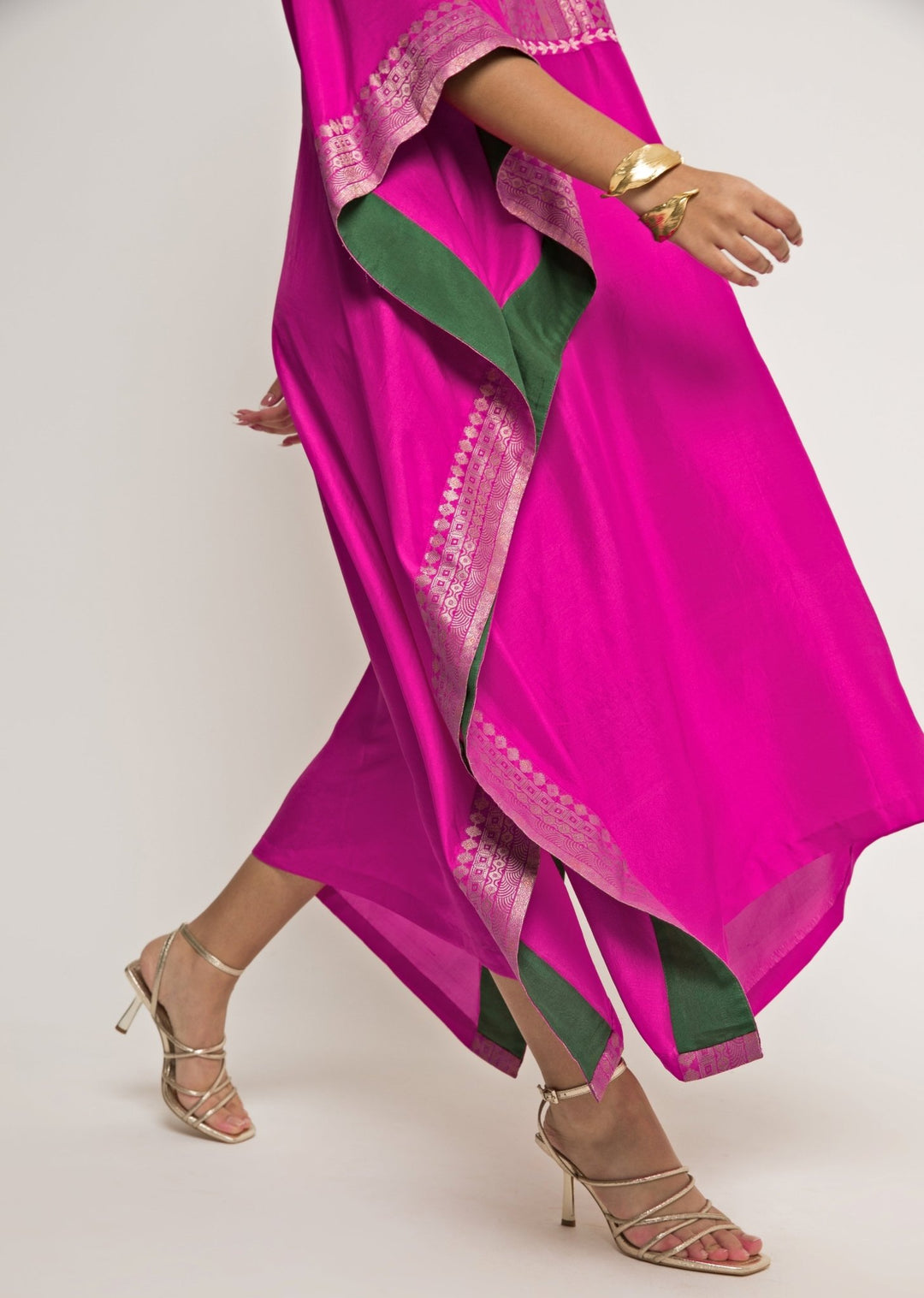 Pink Brocade Silk Kaftan Sobariko - Fabilicious Fashion