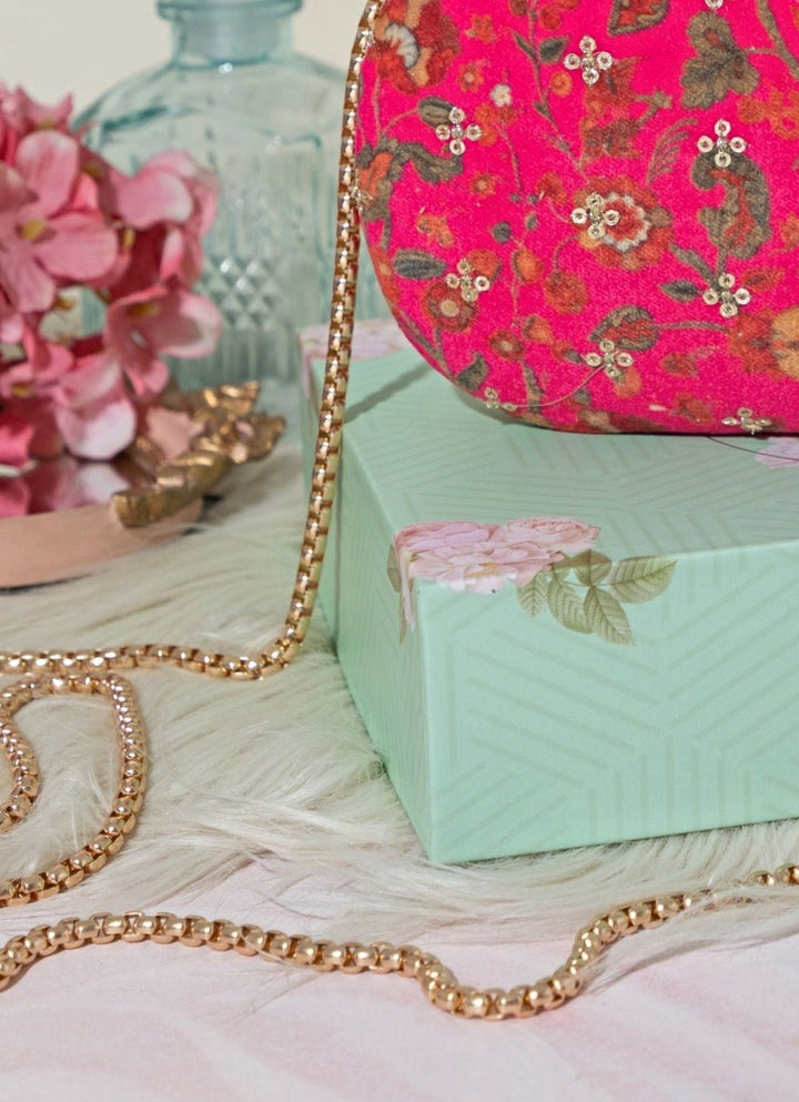 Pink Embroidered Clutch AMYRA - Fabilicious Fashion