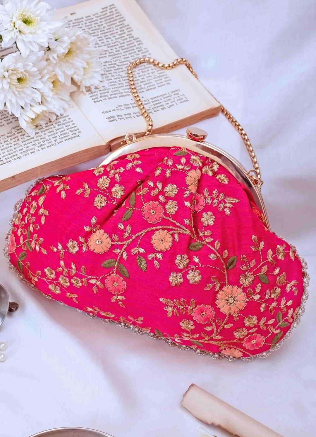 Pink Embroidered Vintage Purse AMYRA - Fabilicious Fashion