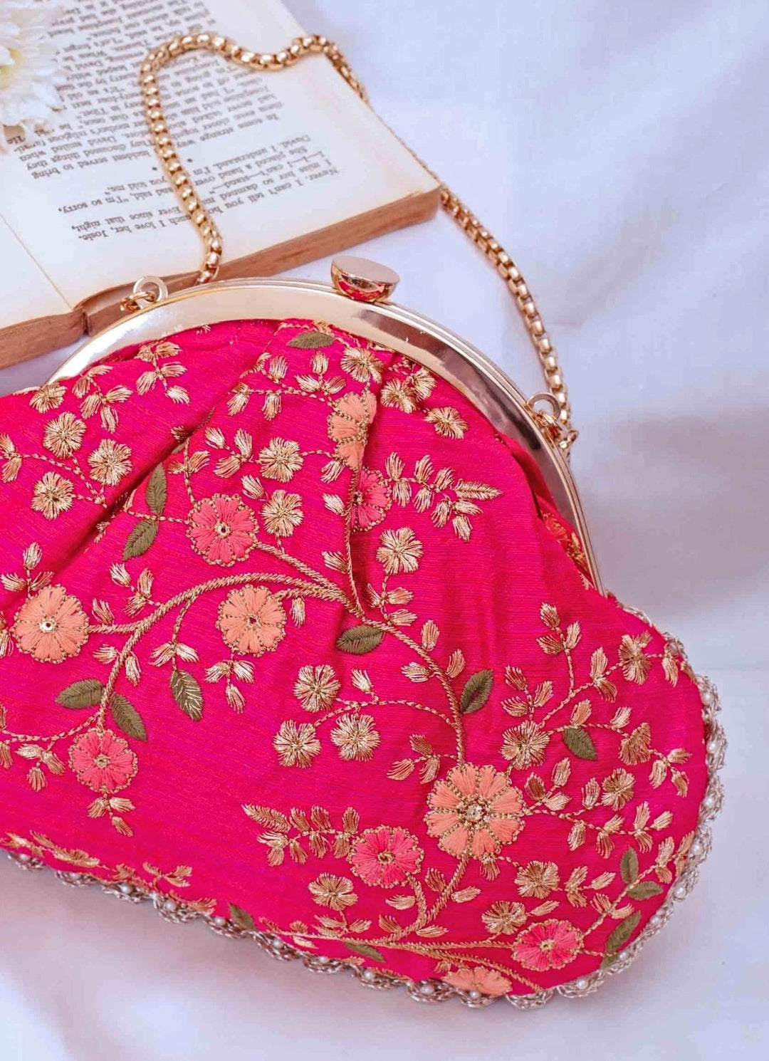 Pink Embroidered Vintage Purse AMYRA - Fabilicious Fashion