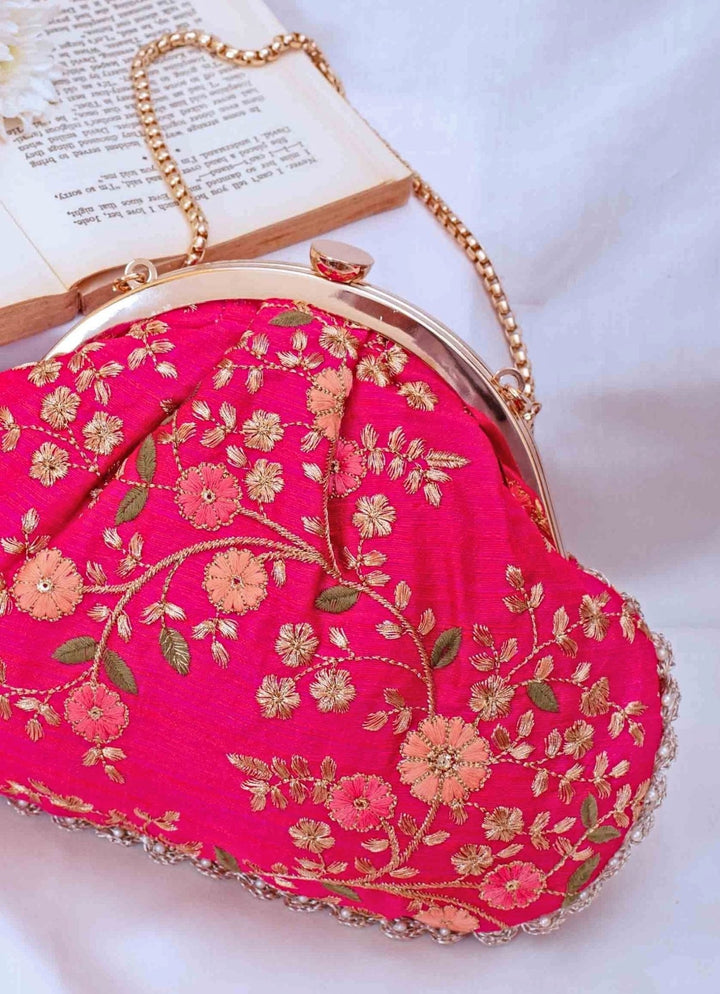 Pink Embroidered Vintage Purse AMYRA - Fabilicious Fashion