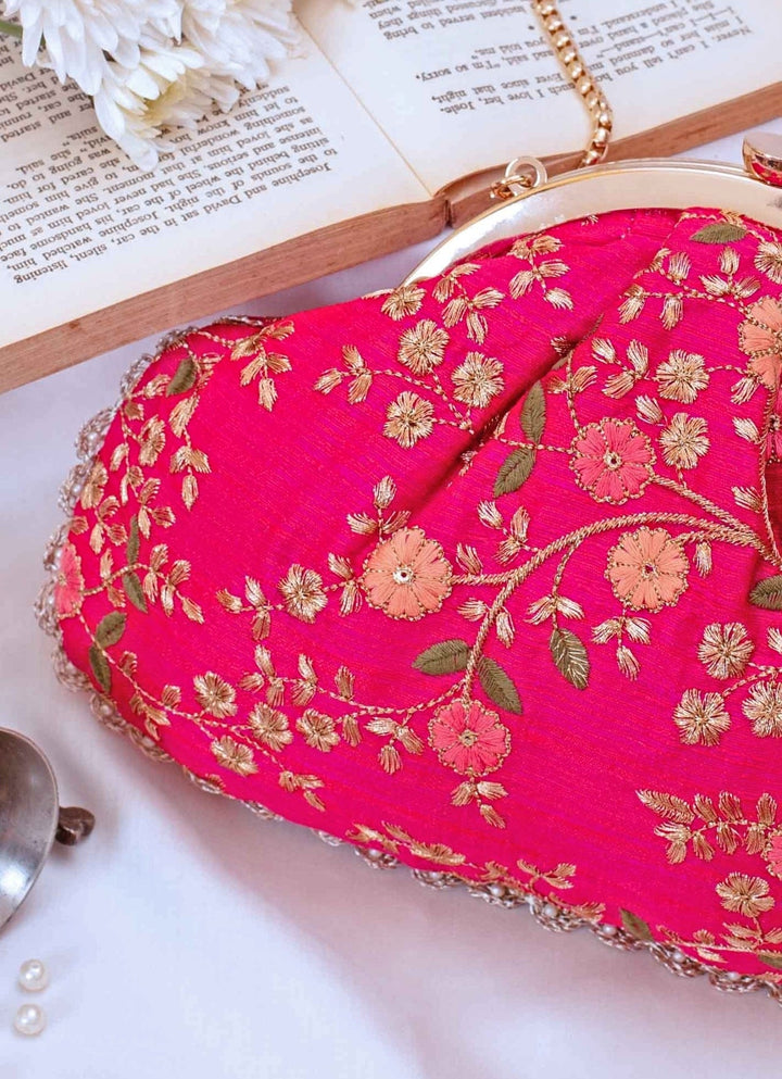 Pink Embroidered Vintage Purse AMYRA - Fabilicious Fashion