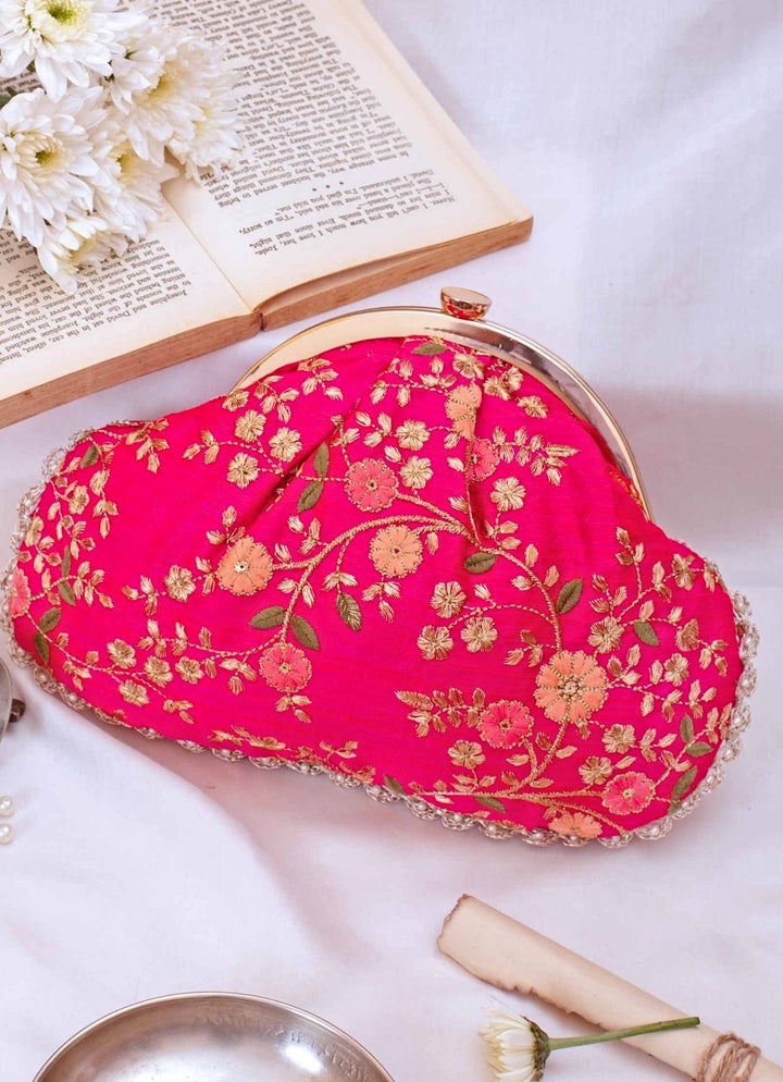 Pink Embroidered Vintage Purse AMYRA - Fabilicious Fashion