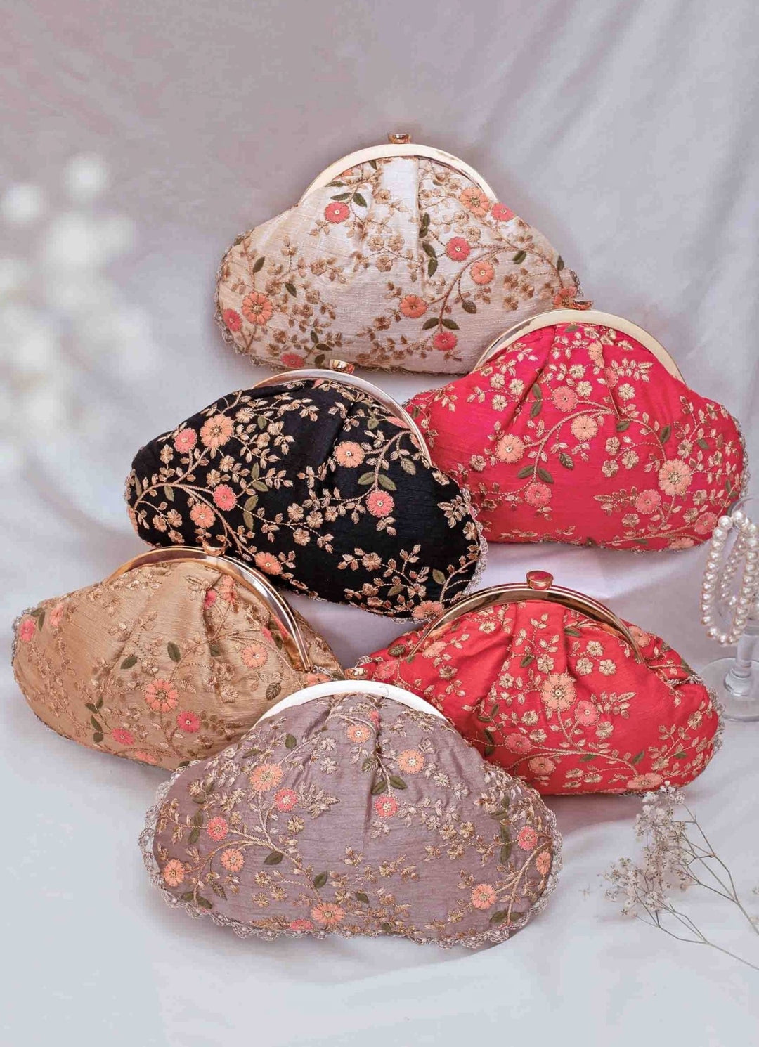 Pink Embroidered Vintage Purse AMYRA - Fabilicious Fashion