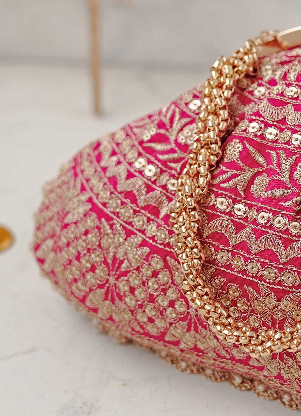 Pink Embroidered Vintage Purse AMYRA - Fabilicious Fashion