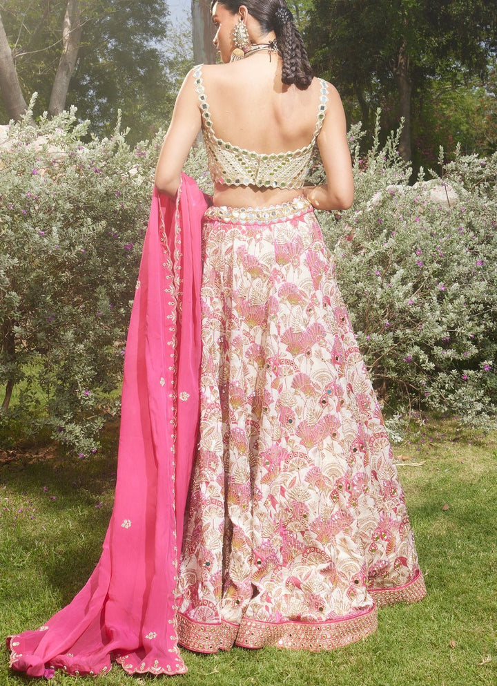 Pink Floral Printed Lehenga Set Paulmi and Harsh - Fabilicious Fashion