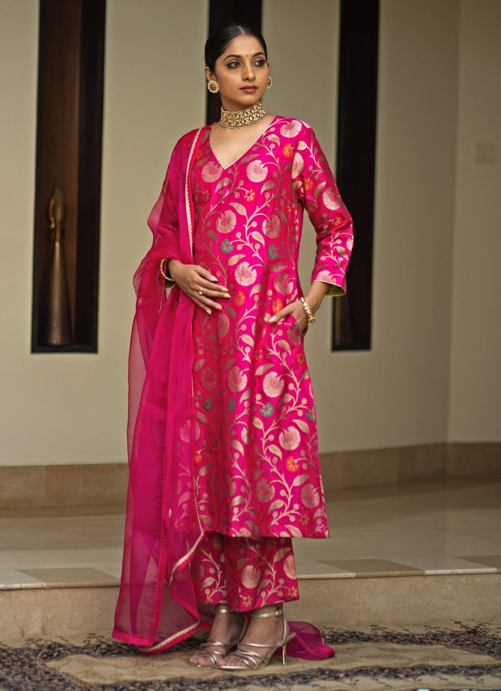 Pink Handwoven Floral Silk Kurta Pant Set Sobariko - Fabilicious Fashion