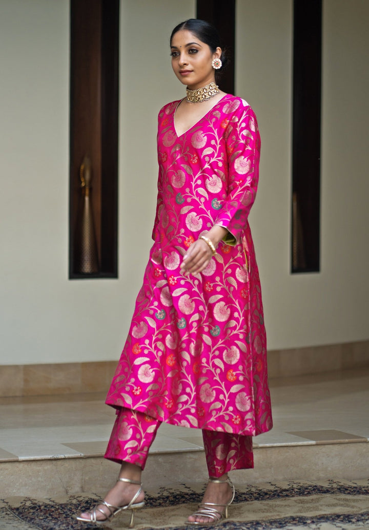 Pink Handwoven Floral Silk Kurta Pant Set Sobariko - Fabilicious Fashion