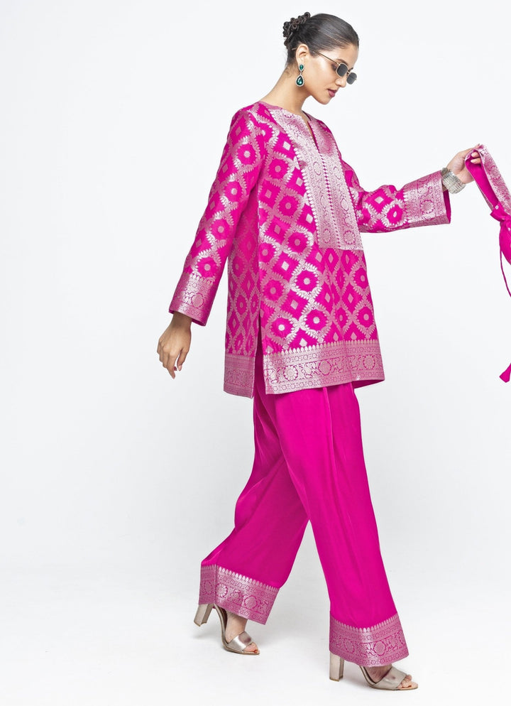 Pink Jaal Silk Kurta Salwar Set Sobariko - Fabilicious Fashion