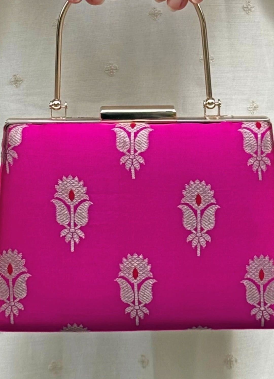 Pink Silk Clutch AMYRA - Fabilicious Fashion