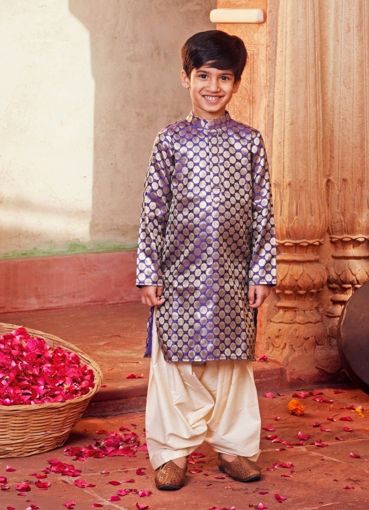 Purple Banarasi Silk Kurta With White Pants Chotibuti - Fabilicious Fashion
