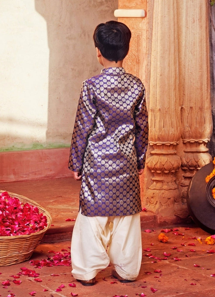 Purple Banarasi Silk Kurta With White Pants Chotibuti - Fabilicious Fashion