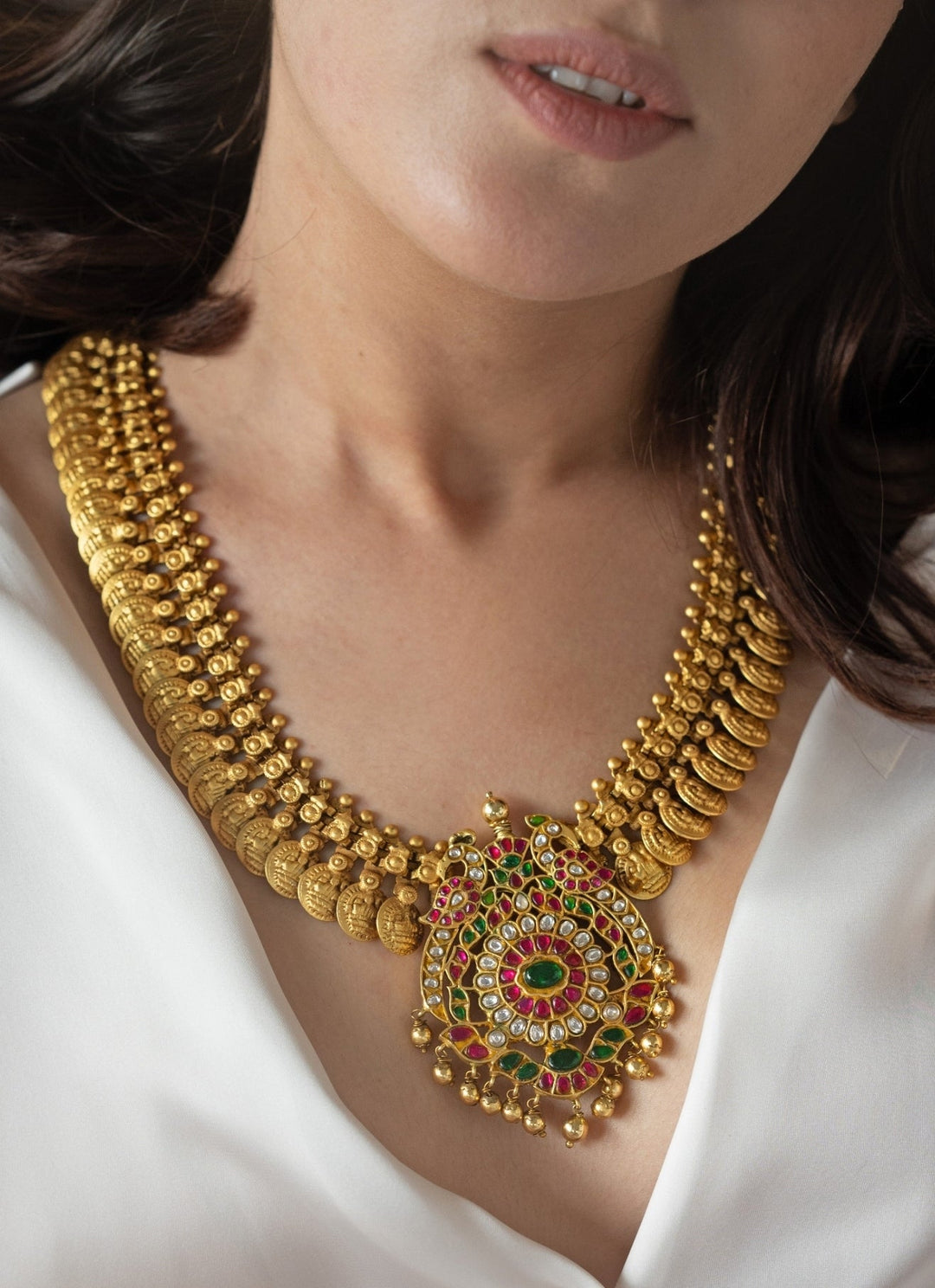 Do Taara Red And Green Temple Gold NecklaceFabilicious Fashion