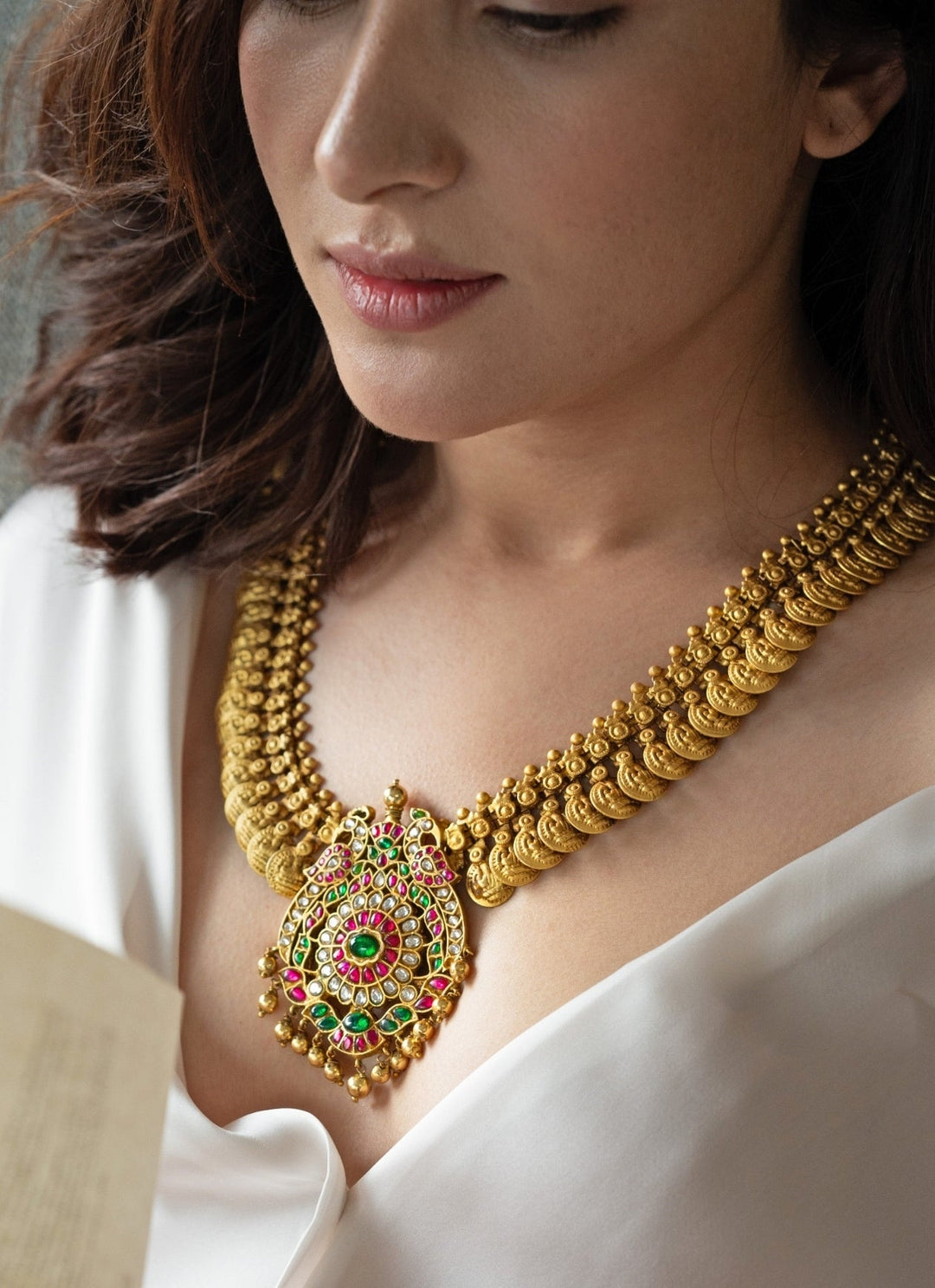 Do Taara Red And Green Temple Gold NecklaceFabilicious Fashion