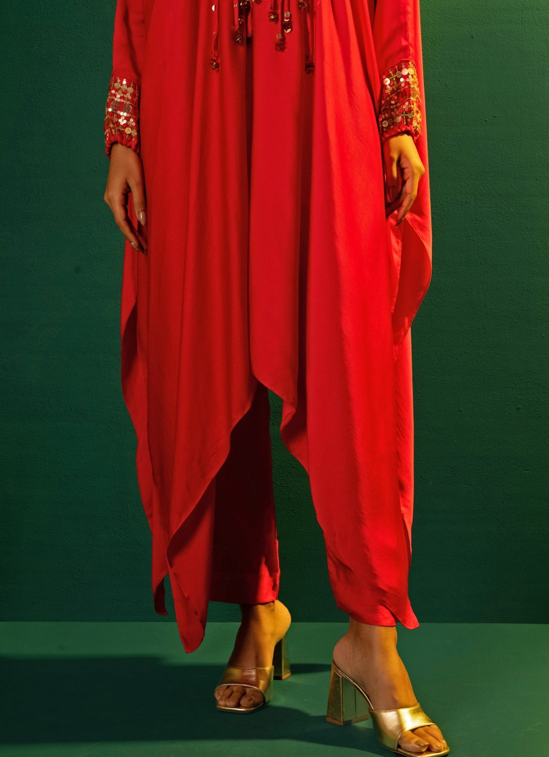 Red Chili Embroidered Satin Kaftan Set Prahnaaya - Fabilicious Fashion