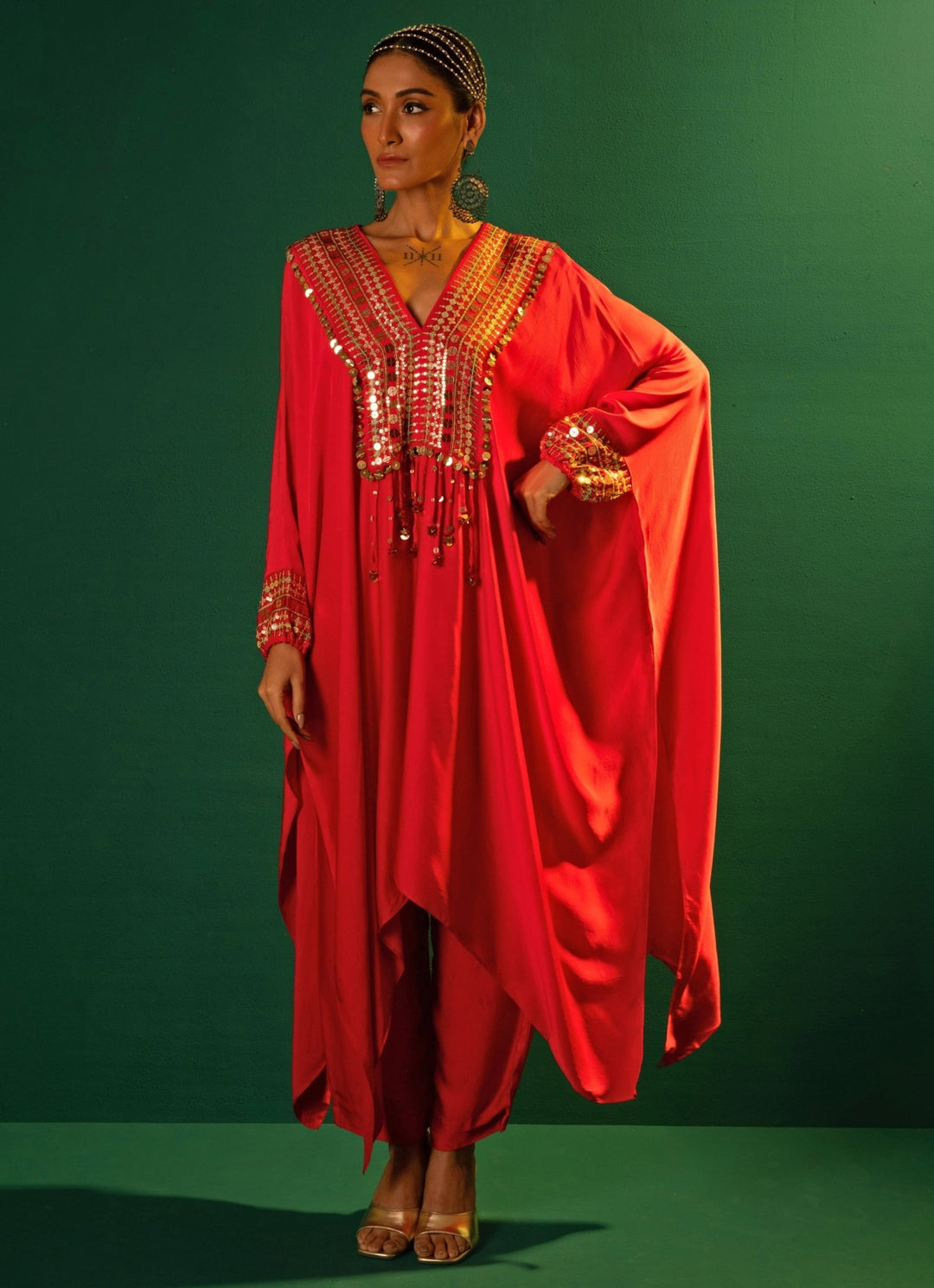 Red Chili Embroidered Satin Kaftan Set Prahnaaya - Fabilicious Fashion