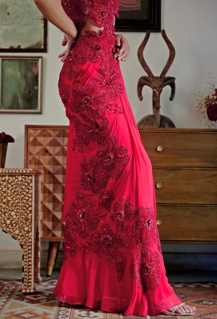 Red Embroidered And Pre - Draped Georgette Saree Moledro - Fabilicious Fashion