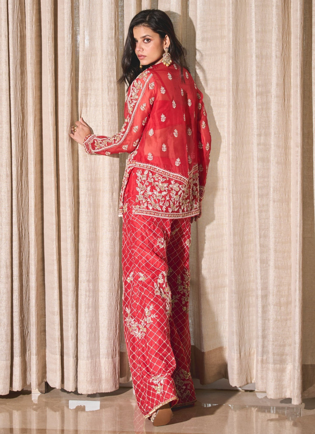 Red Embroidered Pure Silk Organza Kurta Pant Set Sanya Gulati - Fabilicious Fashion