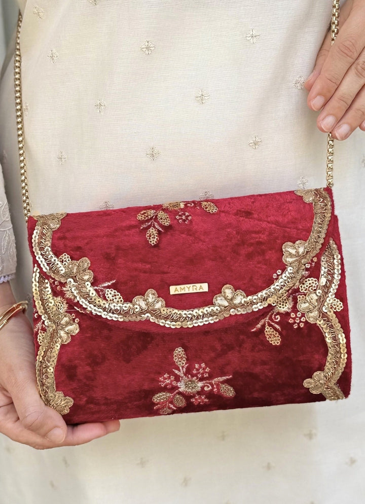 Red Embroidered Velvet Clutch Amyra - Fabilicious Fashion