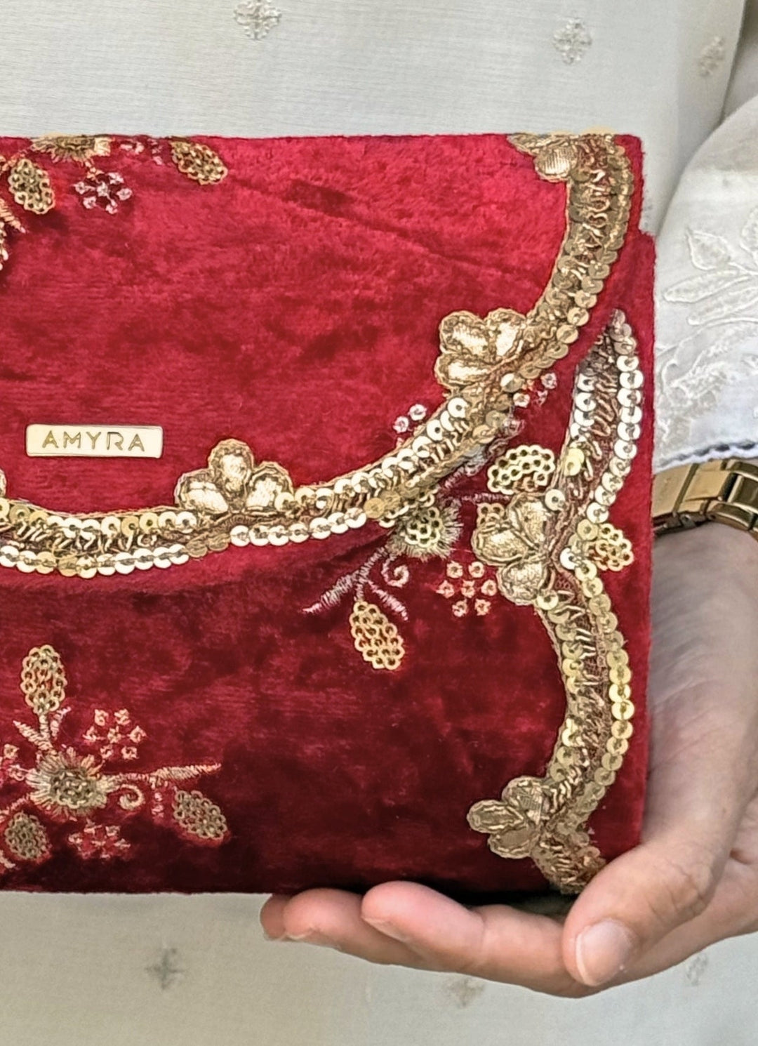 Red Embroidered Velvet Clutch Amyra - Fabilicious Fashion