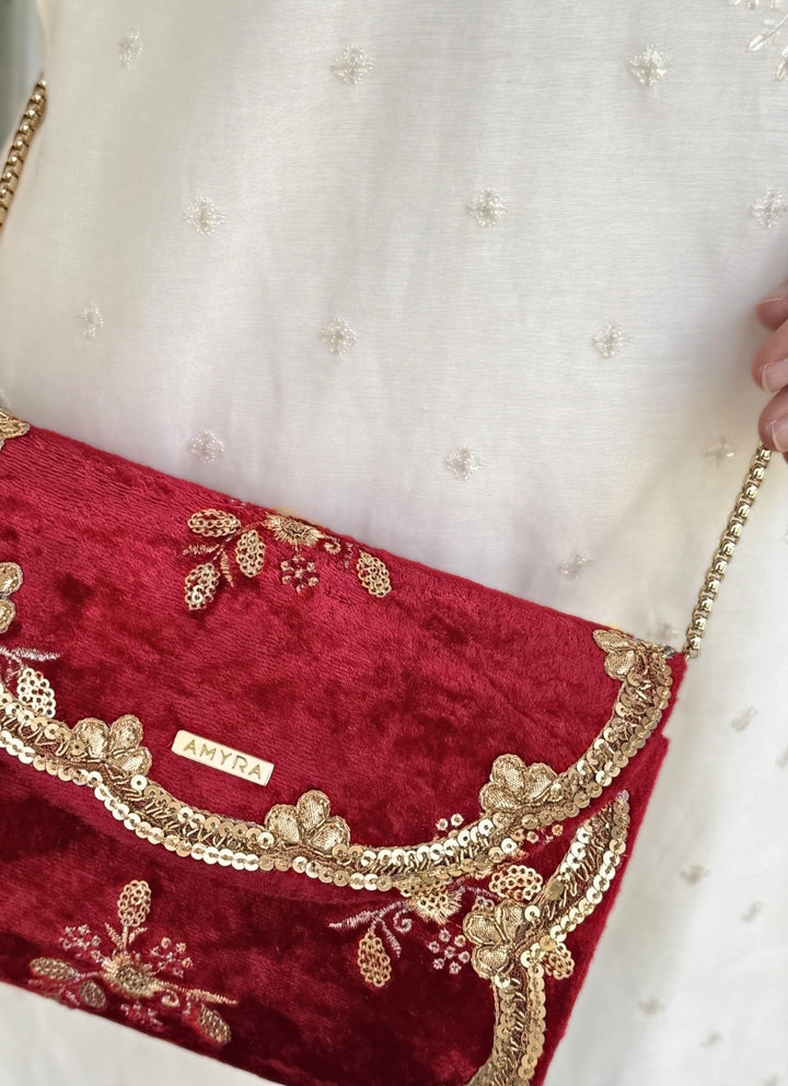 Red Embroidered Velvet Clutch Amyra - Fabilicious Fashion