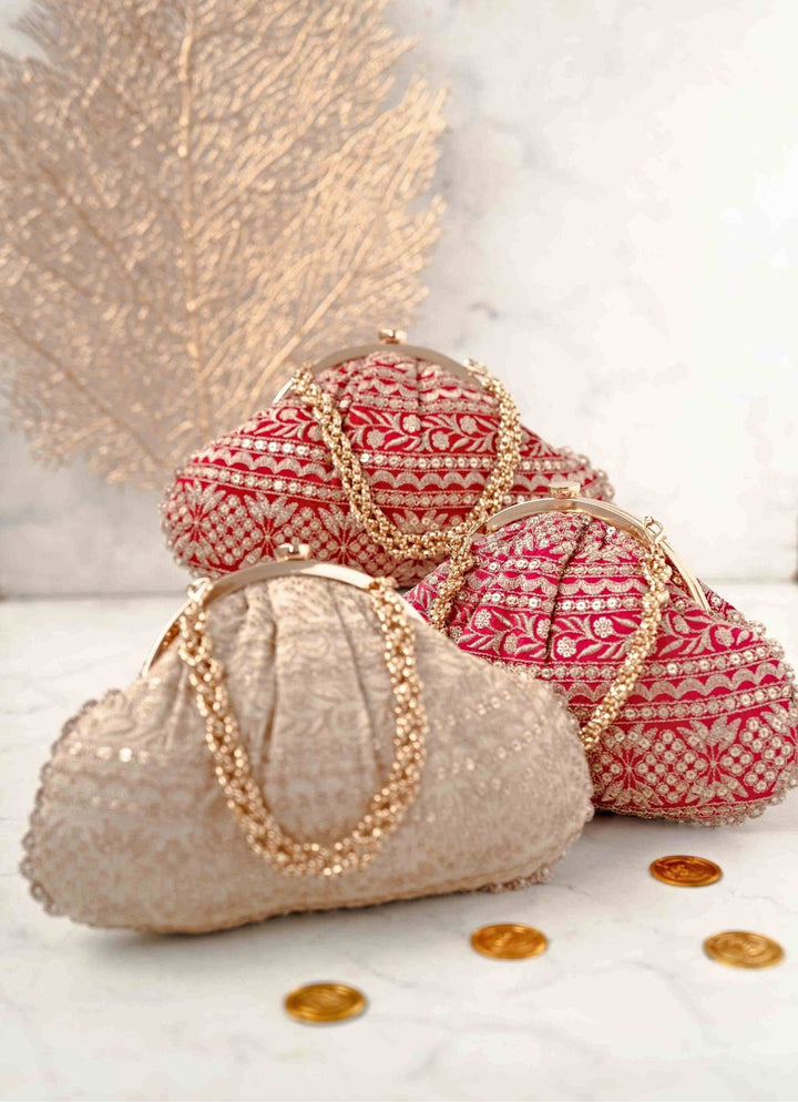 Red Embroidered Vintage Purse AMYRA - Fabilicious Fashion