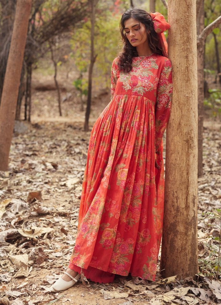 Red Floral Printed Chanderi Maxi Dress Paulmi and Harsh - Fabilicious Fashion