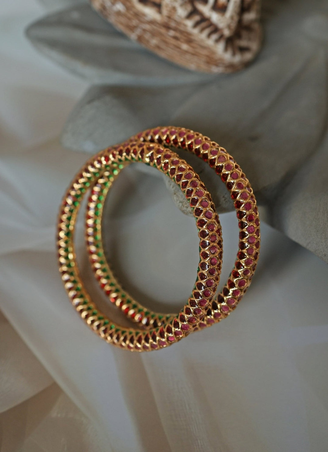 Do Taara Red Jadau Bangle SetFabilicious Fashion