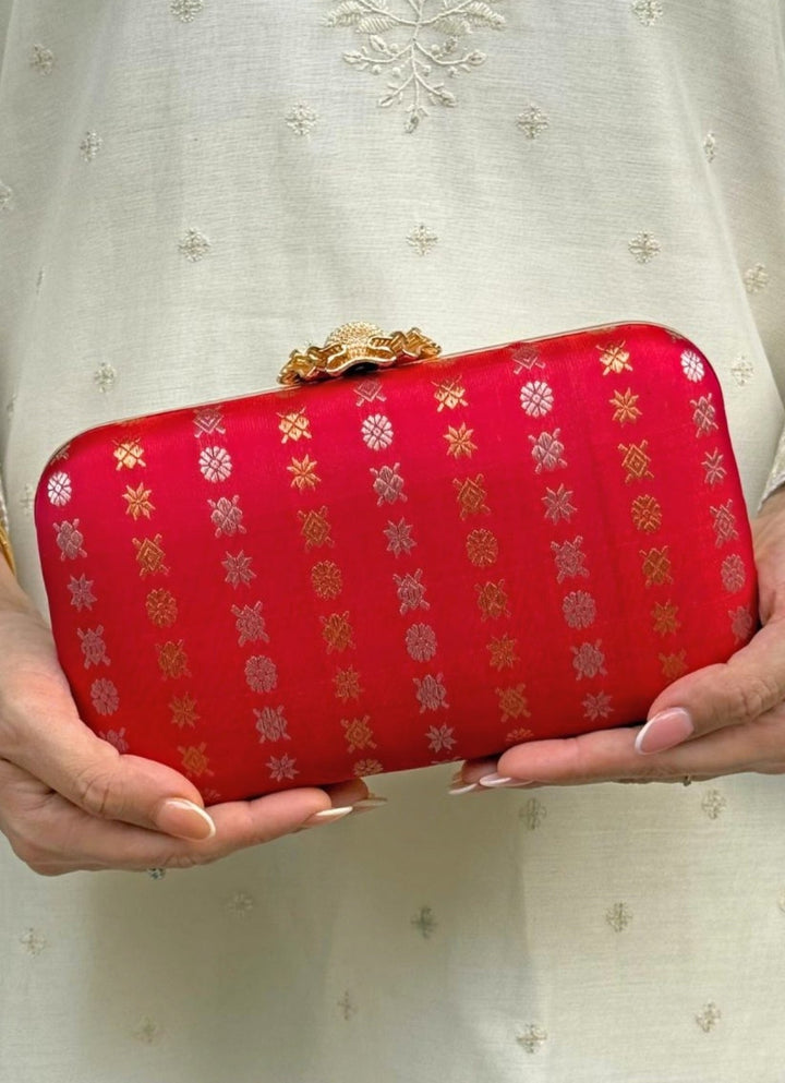 Red Kanchi Silk Clutch Amyra - Fabilicious Fashion