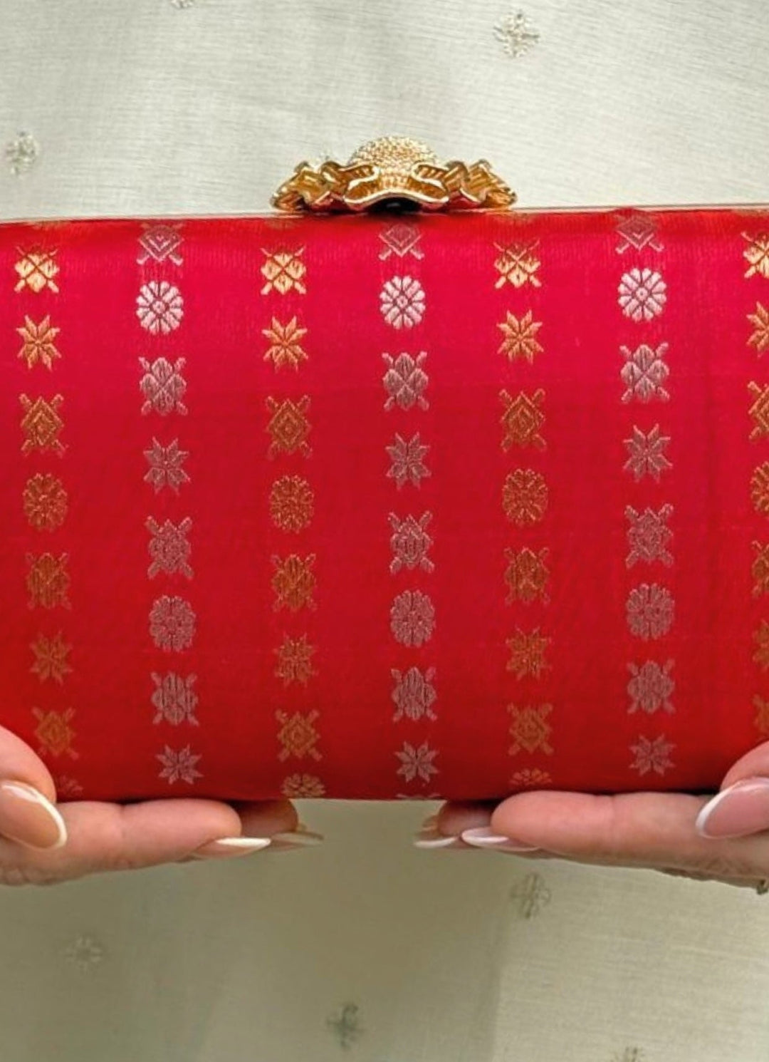 Red Kanchi Silk Clutch Amyra - Fabilicious Fashion