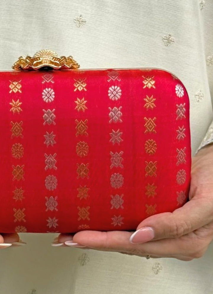 Red Kanchi Silk Clutch Amyra - Fabilicious Fashion