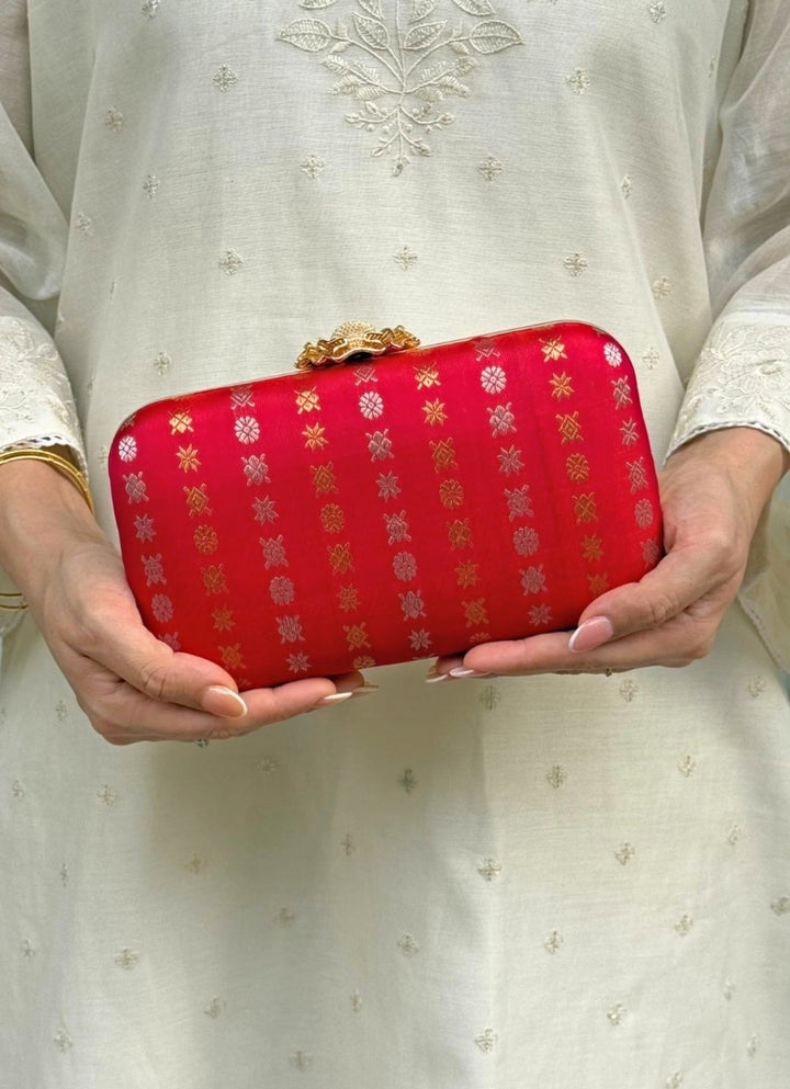 Red Kanchi Silk Clutch Amyra - Fabilicious Fashion