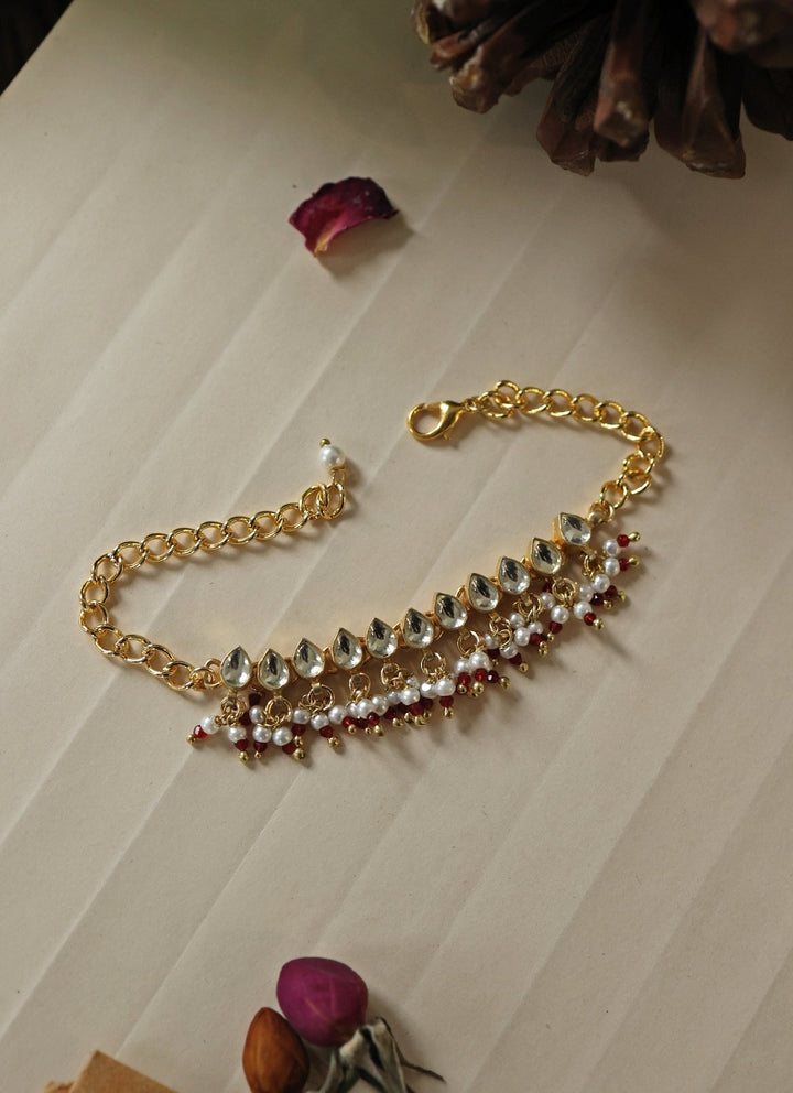 Do Taara Red Kundan BraceletFabilicious Fashion