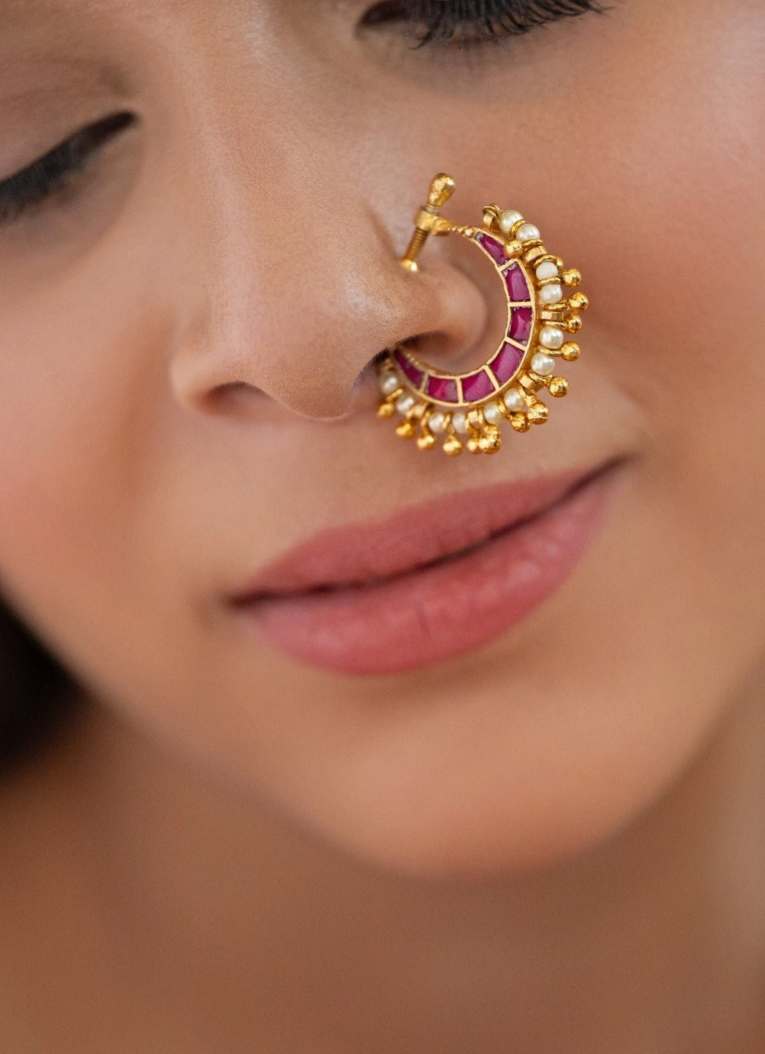 Do Taara Red Kundan NosepinFabilicious Fashion