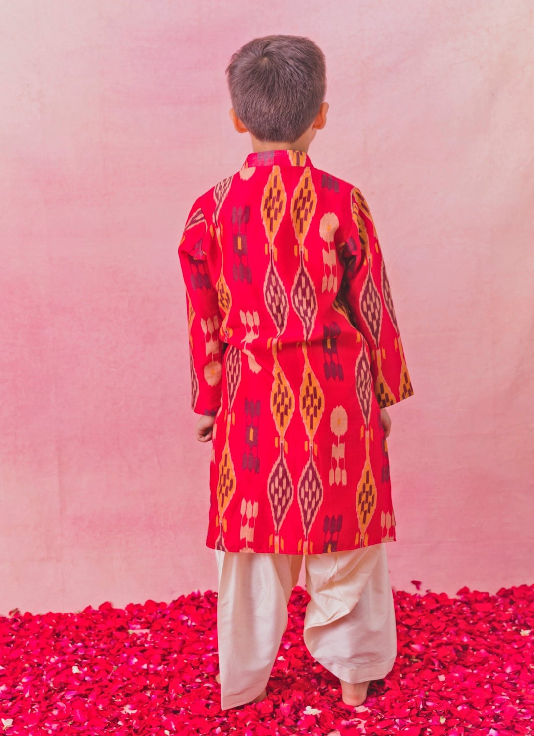 Red Printed Chanderi Kurta Set Chotibuti - Fabilicious Fashion