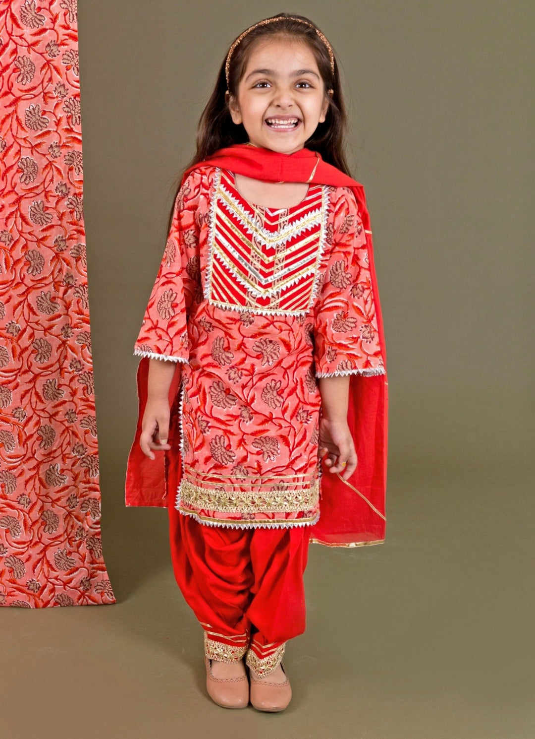 Chotibuti Red Printed Cotton Kurta Salwar SetFabilicious Fashion