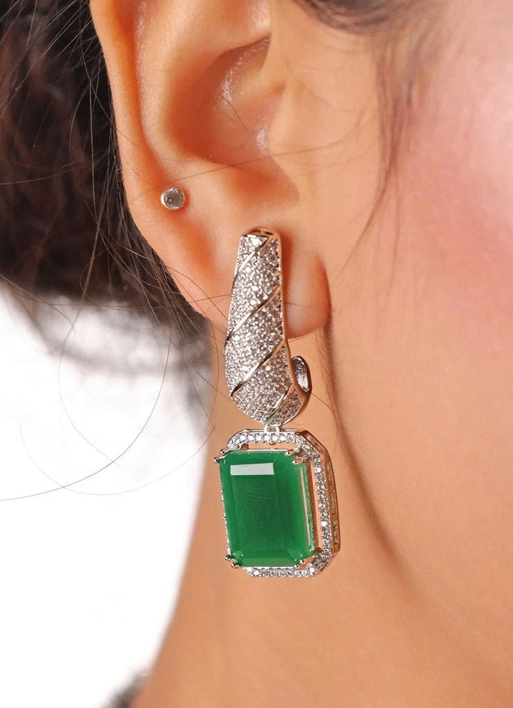 Mr Jewels Rhodium Plated Emerald Stone Choker SetFabilicious Fashion