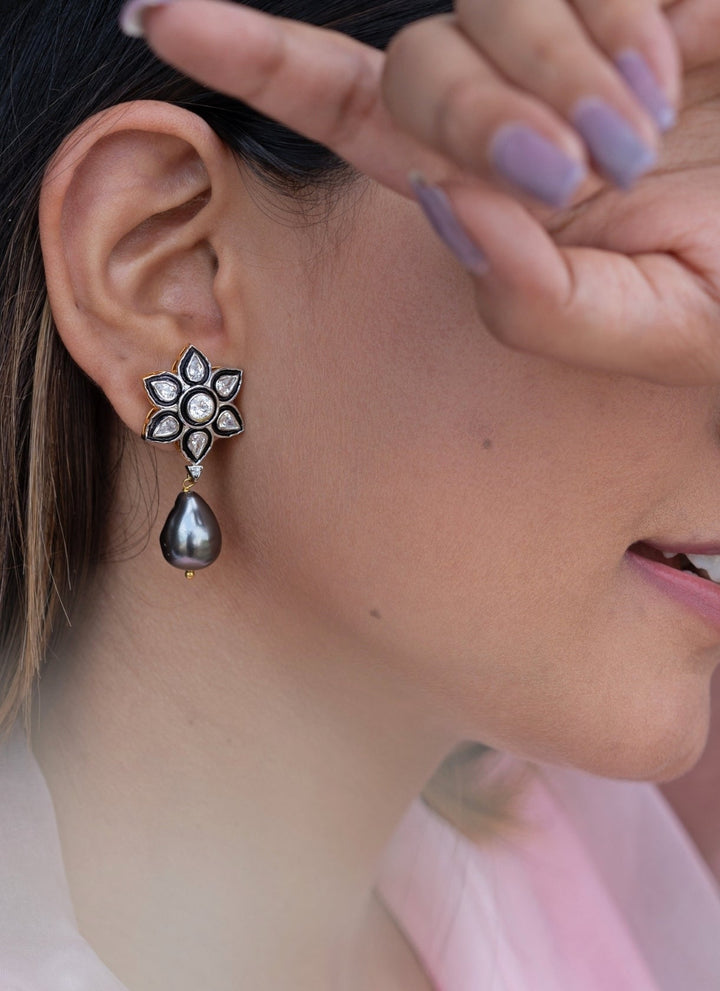 Do Taara Silver Floral Polki EarringsFabilicious Fashion